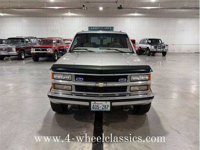 1999 Chevrolet Suburban (CC-2013243) for sale in Holland , Michigan