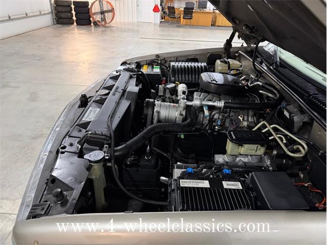 1999 Chevrolet Suburban (CC-2013243) for sale in Holland , Michigan