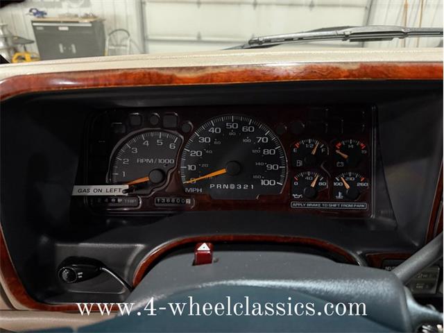 1999 Chevrolet Suburban (CC-2013243) for sale in Holland , Michigan