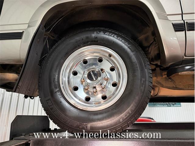 1999 Chevrolet Suburban (CC-2013243) for sale in Holland , Michigan