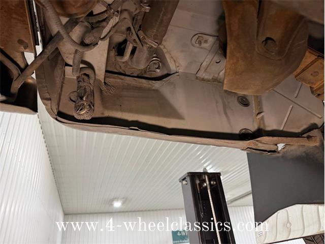 1999 Chevrolet Suburban (CC-2013243) for sale in Holland , Michigan