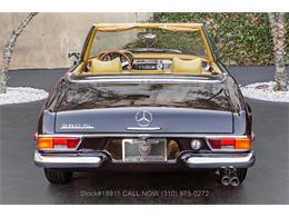 1969 Mercedes-Benz 280SL (CC-2016762) for sale in Beverly Hills, California