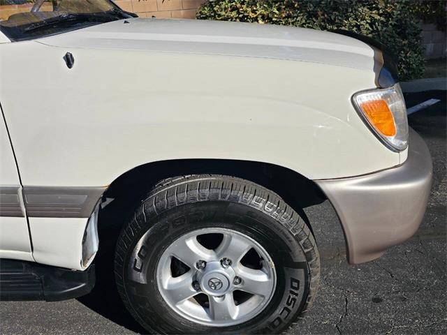 1998 Toyota Land Cruiser (CC-2017140) for sale in Woodland Hills, California