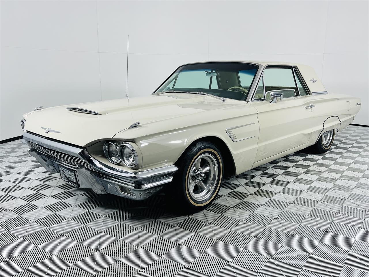 Zu verkaufen: Ford Thunderbird, Baujahr 1965, in Bloomington, Illinois