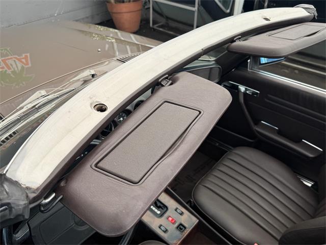 1987 Mercedes-Benz 560 (CC-2019437) for sale in Los Angeles, California