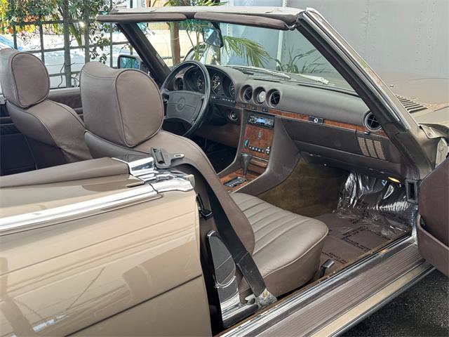 1987 Mercedes-Benz 560 (CC-2019437) for sale in Los Angeles, California