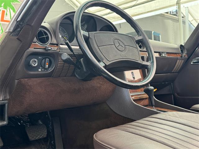1987 Mercedes-Benz 560 (CC-2019437) for sale in Los Angeles, California