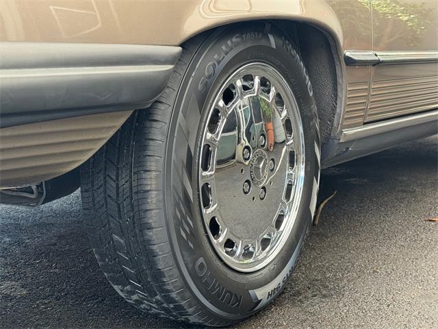 1987 Mercedes-Benz 560 (CC-2019437) for sale in Los Angeles, California