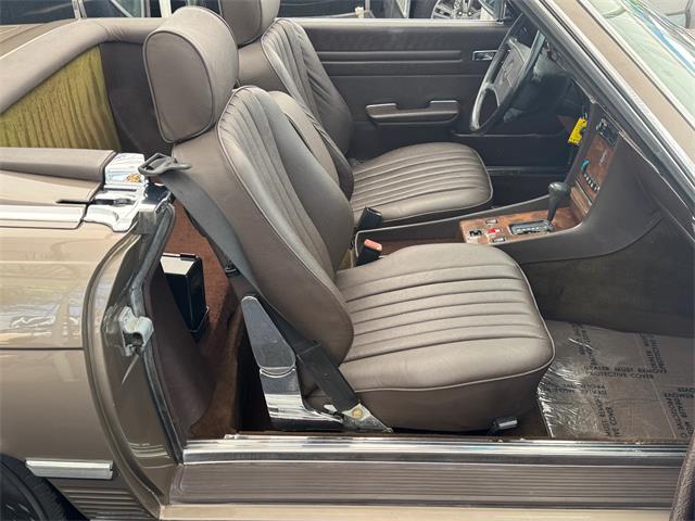 1987 Mercedes-Benz 560 (CC-2019437) for sale in Los Angeles, California