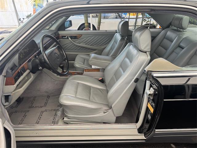 1989 Mercedes-Benz 560 (CC-2019492) for sale in Los Angeles, California