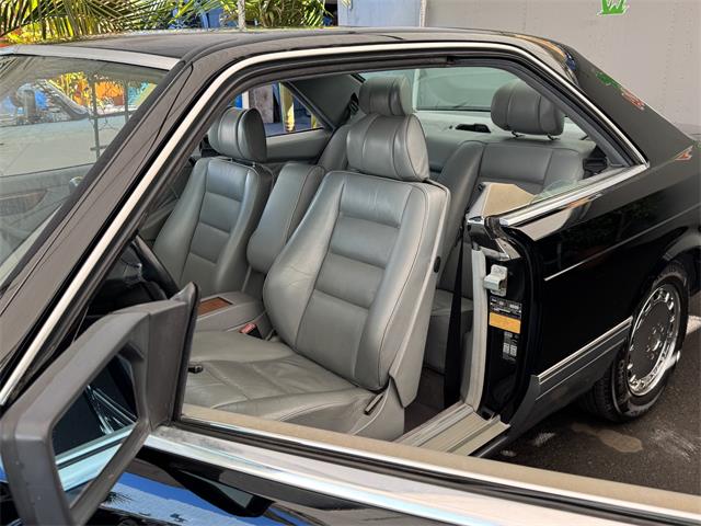 1989 Mercedes-Benz 560 (CC-2019492) for sale in Los Angeles, California