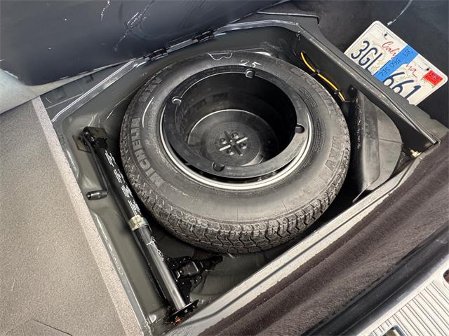 1989 Mercedes-Benz 560 (CC-2019492) for sale in Los Angeles, California