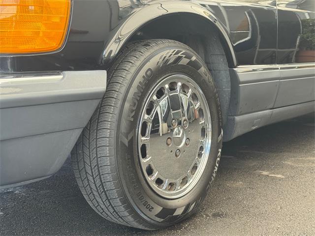 1989 Mercedes-Benz 560 (CC-2019492) for sale in Los Angeles, California