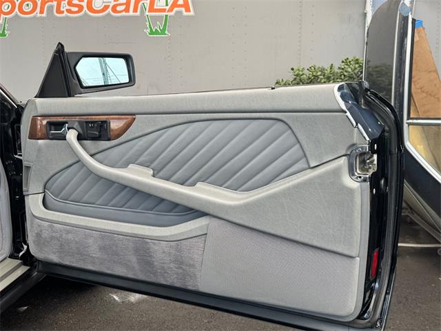 1989 Mercedes-Benz 560 (CC-2019492) for sale in Los Angeles, California