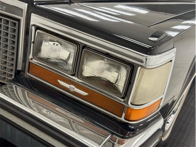 1989 Cadillac Fleetwood Brougham (CC-2023339) for sale in Morgantown, Pennsylvania