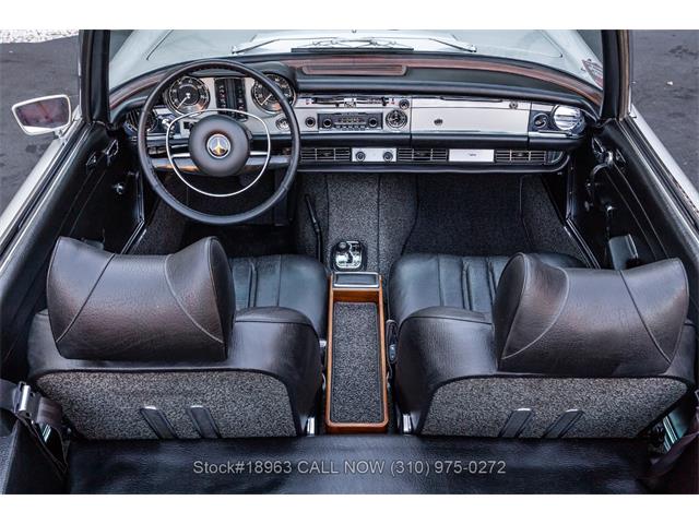 1971 Mercedes-Benz 280SL (CC-2023374) for sale in Beverly Hills, California