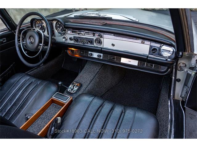 1971 Mercedes-Benz 280SL (CC-2023374) for sale in Beverly Hills, California