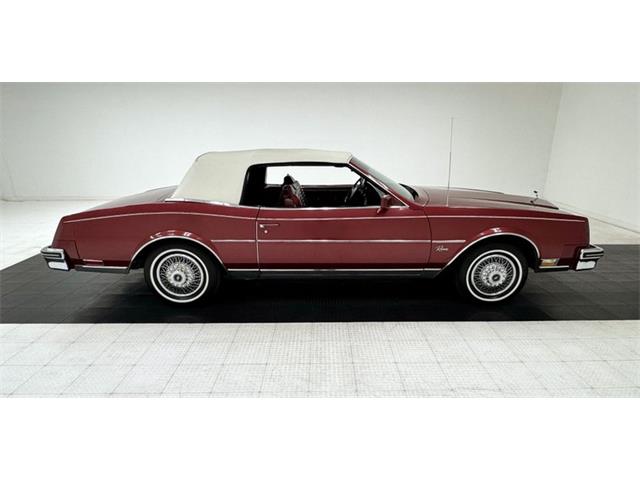 1982 Buick Riviera (CC-2025202) for sale in Morgantown, Pennsylvania