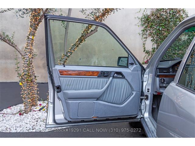 1992 Mercedes-Benz 400E (CC-2032094) for sale in Beverly Hills, California
