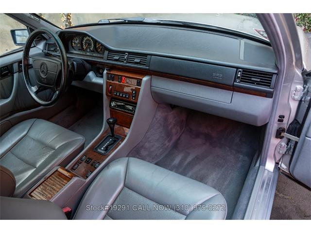 1992 Mercedes-Benz 400E (CC-2032094) for sale in Beverly Hills, California