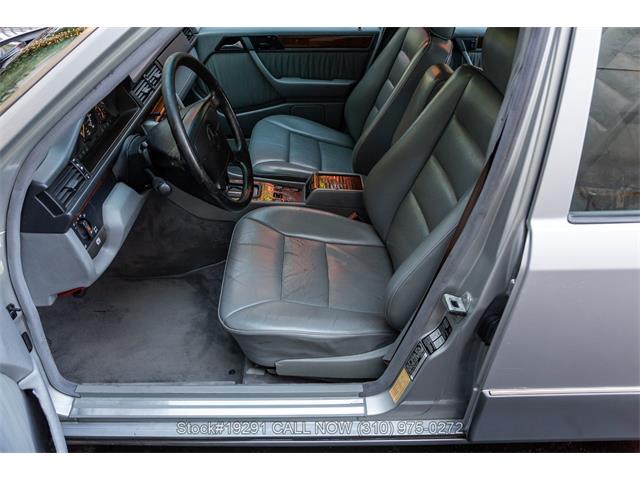 1992 Mercedes-Benz 400E (CC-2032094) for sale in Beverly Hills, California