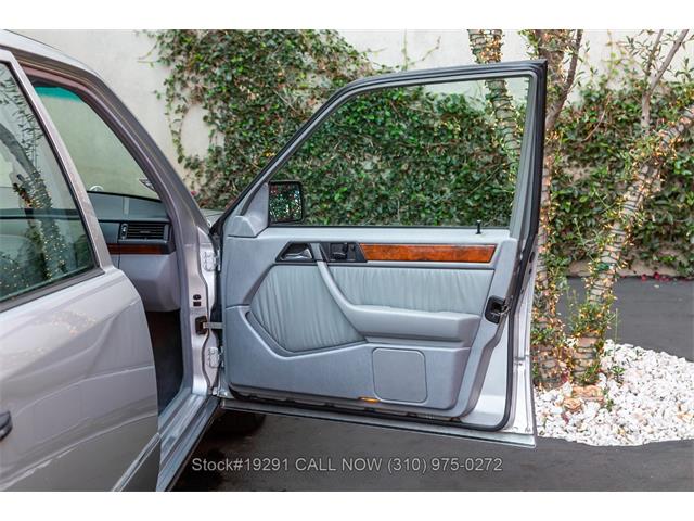 1992 Mercedes-Benz 400E (CC-2032094) for sale in Beverly Hills, California