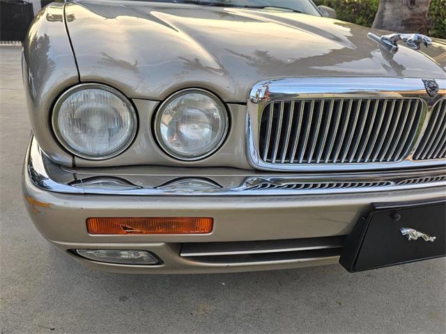 1995 Jaguar XJ (CC-2032458) for sale in Woodland Hills, California
