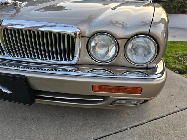 1995 Jaguar XJ (CC-2032458) for sale in Woodland Hills, California