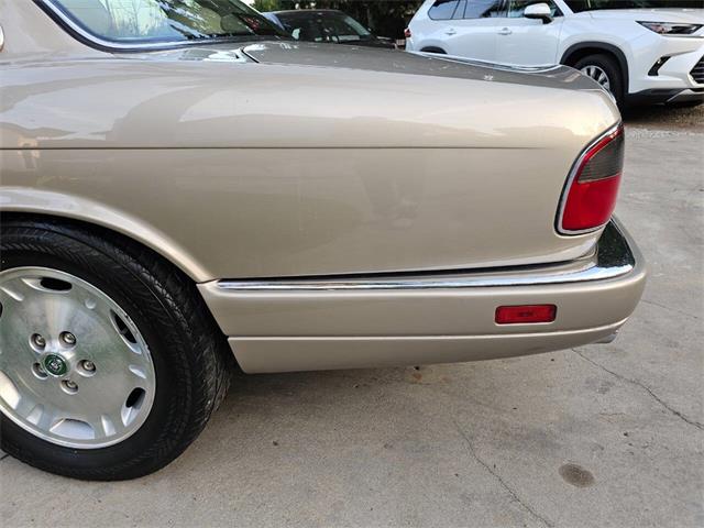 1995 Jaguar XJ (CC-2032458) for sale in Woodland Hills, California