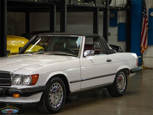 1987 Mercedes-Benz 560SL (CC-2032846) for sale in Torrance, California