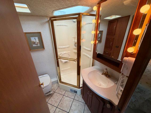 2002 Itasca Horizon (CC-2034612) for sale in Seattle, Washington