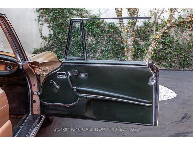 1970 Mercedes-Benz 280SE (CC-2030509) for sale in Beverly Hills, California