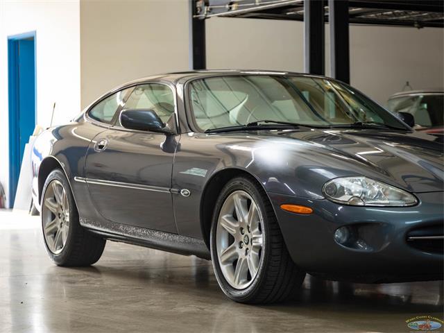 2000 Jaguar XK8 (CC-2030667) for sale in Torrance, California