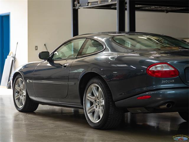 2000 Jaguar XK8 (CC-2030667) for sale in Torrance, California