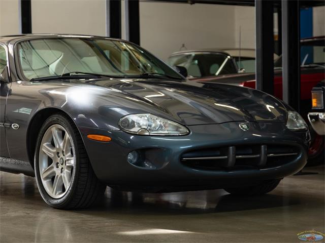 2000 Jaguar XK8 (CC-2030667) for sale in Torrance, California