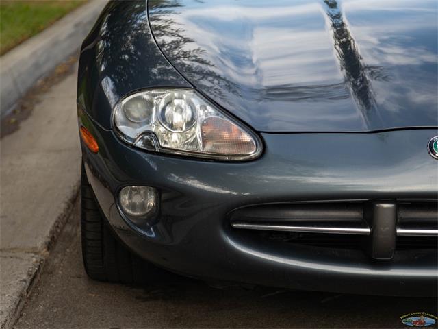 2000 Jaguar XK8 (CC-2030667) for sale in Torrance, California