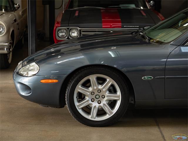 2000 Jaguar XK8 (CC-2030667) for sale in Torrance, California