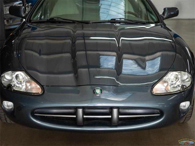 2000 Jaguar XK8 (CC-2030667) for sale in Torrance, California