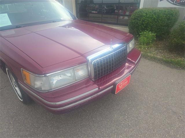 1993 Lincoln Town Car (CC-2036730) for sale in Spirit Lake, Iowa