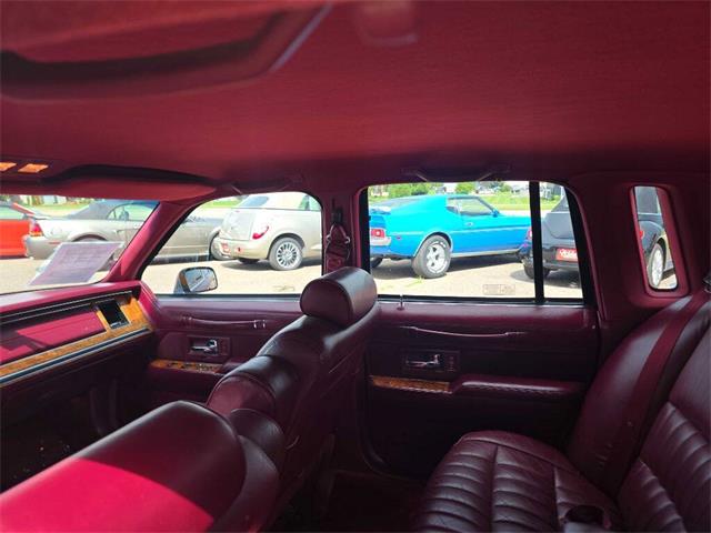 1993 Lincoln Town Car (CC-2036730) for sale in Spirit Lake, Iowa