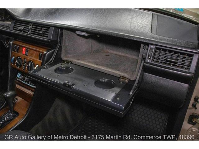 1986 Mercedes-Benz 230E (CC-2037701) for sale in Kentwood, Michigan