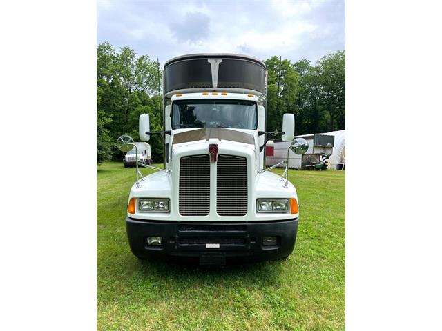 1995 Kenworth T600 (CC-2039289) for sale in Heath, Ohio