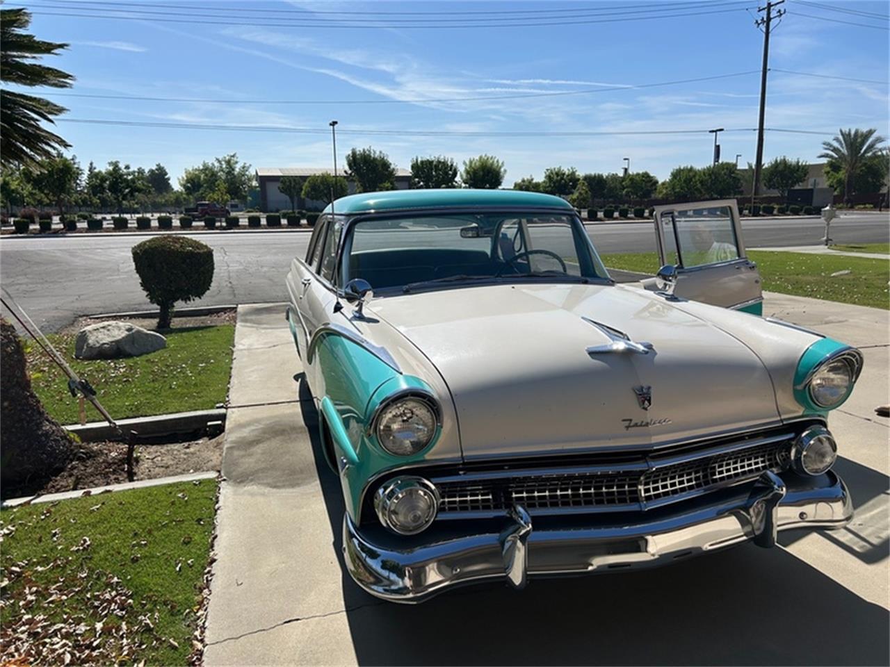 Zu verkaufen: Ford Fairlane, Baujahr 1955, in Bakersfield, Kalifornien