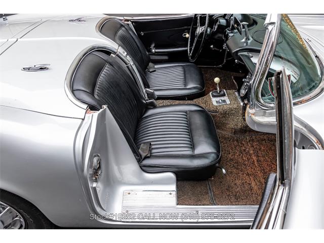 1961 Chevrolet Corvette (CC-2044512) for sale in Beverly Hills, California