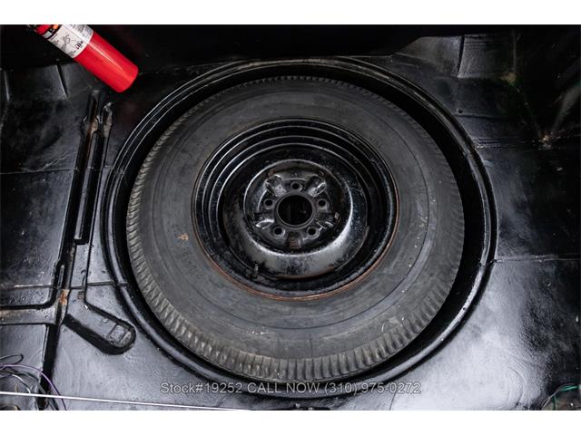 1961 Chevrolet Corvette (CC-2044512) for sale in Beverly Hills, California