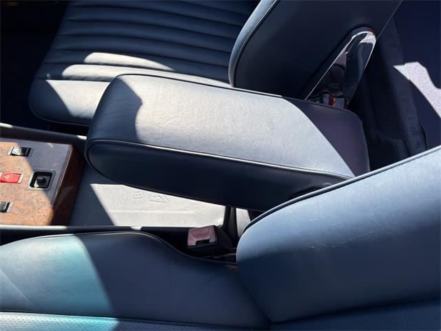 1987 Mercedes-Benz 560SL (CC-2045578) for sale in Montreal , Quebec