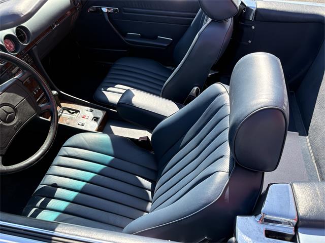 1987 Mercedes-Benz 560SL (CC-2045578) for sale in Montreal , Quebec