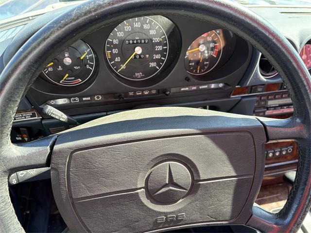 1987 Mercedes-Benz 560SL (CC-2045578) for sale in Montreal , Quebec