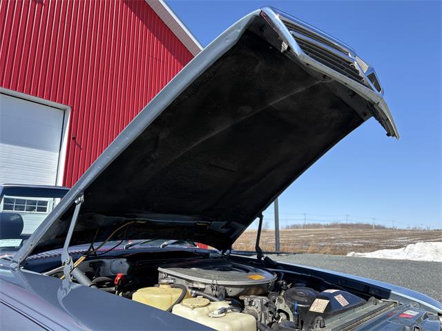 1987 Mercedes-Benz 560SL (CC-2045578) for sale in Montreal , Quebec