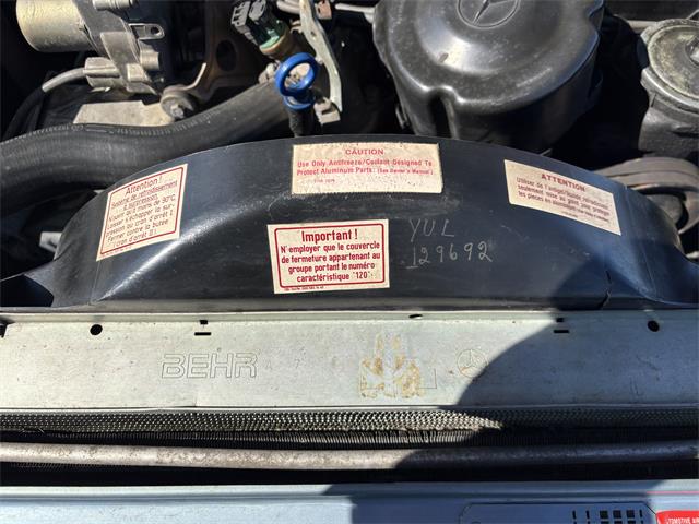 1987 Mercedes-Benz 560SL (CC-2045578) for sale in Montreal , Quebec